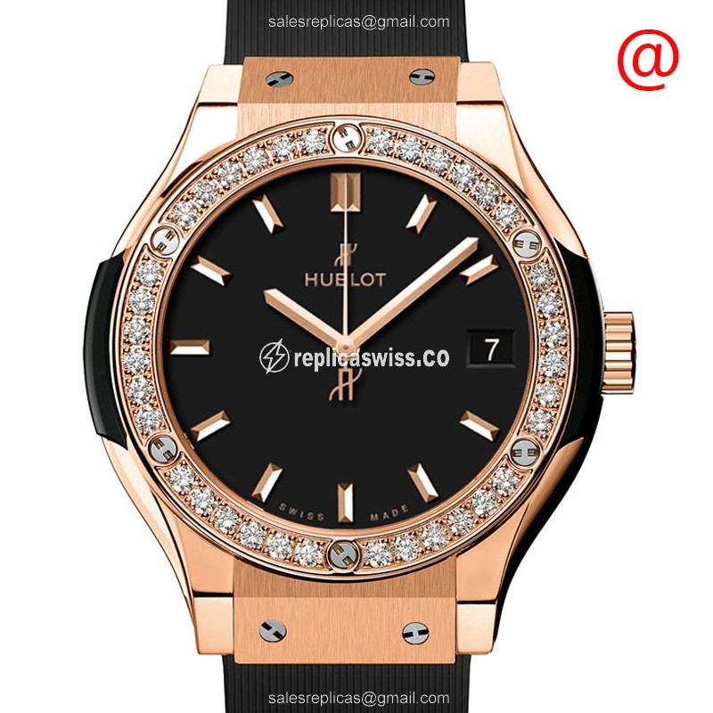 Hublot Classic Fusion Replica - Quartz - 18kt Rose Gold - Diamond Bezel - Black Dial - Rubber Strap