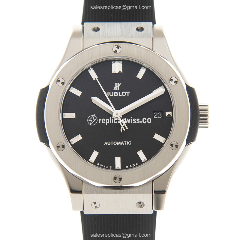 Hublot Classic Fusion Replica - Automatic - Titanium Case - Black Dial - Rubber Strap