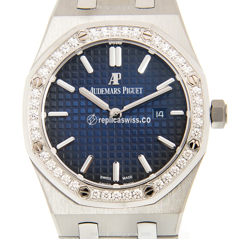 Audemars Piguet ROYAL OAK Quartz - Titanium Case - Blue Dial - Silver Titanium Strap