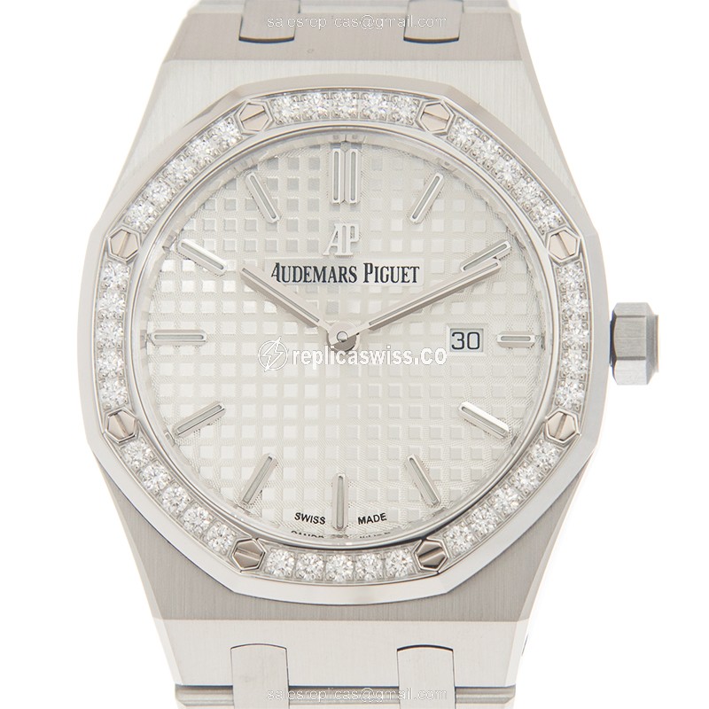 Royal Oak Replica - Quartz - Diamond Accents - Silver Dial - Steel Band - Clasp - Stainless Steel Case