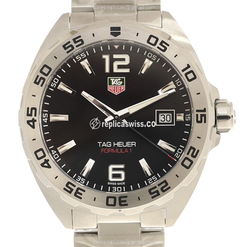 Tag Heuer Formula 1 Quartz - Black Dial - Steel Case - Silver Band - Clasp