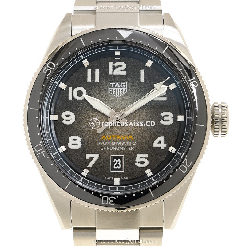 Tag Heuer Autavia Replica - Automatic - Steel Case - Black Dial - Silver Strap